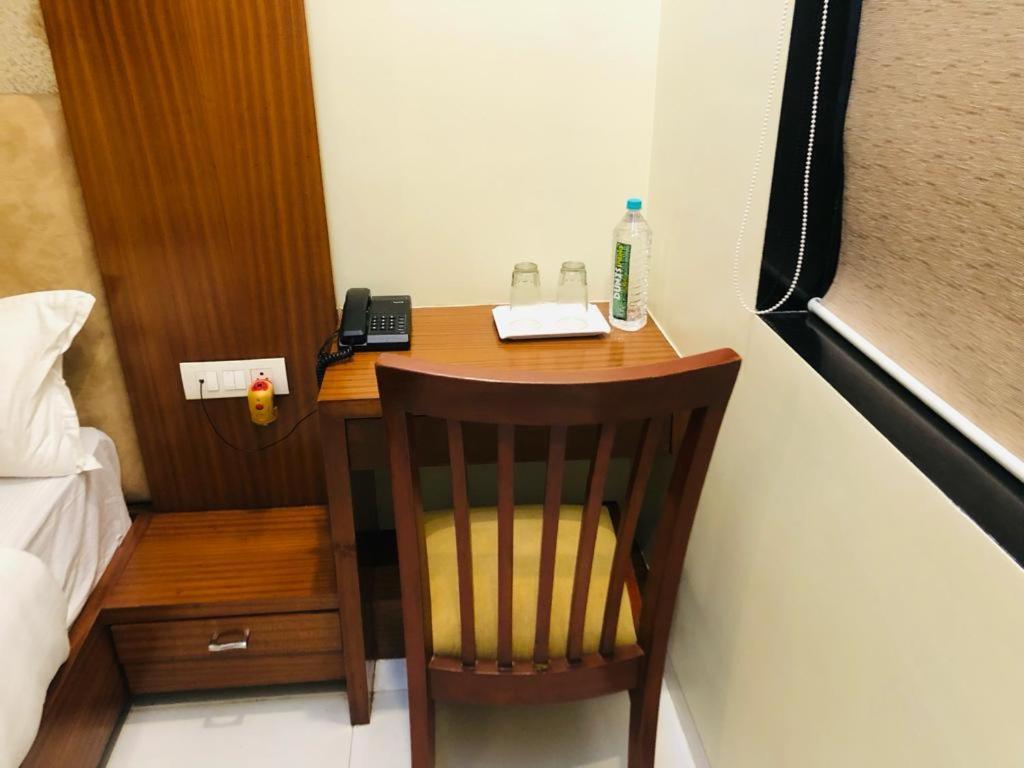 Glitz Hotels 7Even Hills- Nr International Airport Mumbai T2 Exterior photo